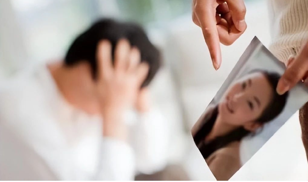 石家庄侦探社：现在的夫妻状态：有人饿、有人撑、有人放着不吃